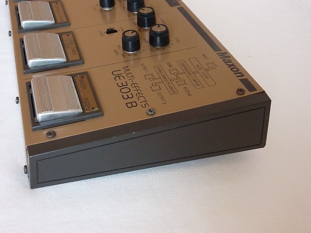 Ibanez Maxon UE 303 B Multi-Effects Pedal Bass Guitar Effect