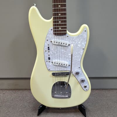 IYV ISM-200VW - Vintage White "Mustang Style" electric guitar for sale