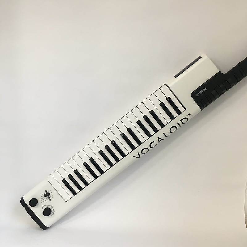 Yamaha VKB-100 Digital Vocaloid Keyboard with Case and PSU