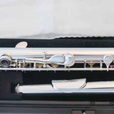 Yamaha YFL-381H Intermediate Open-hole Flute Silver Head Low-B *Cleaned & Serviced image 9