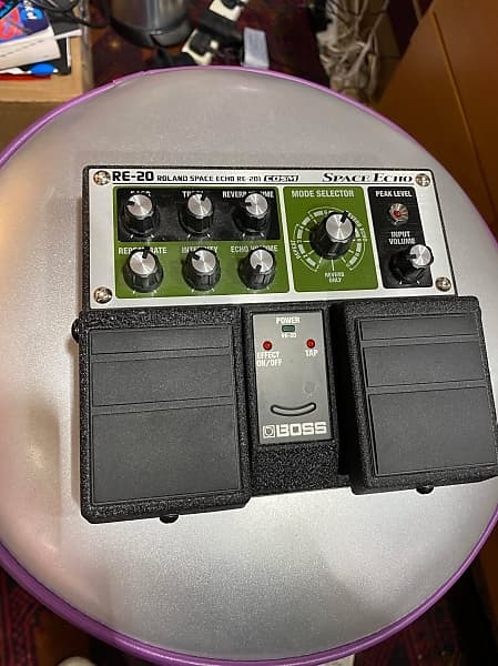 Boss RE-20 Space Echo