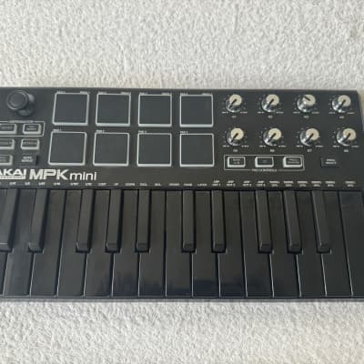 Akai MPK Mini MKII 25-Key MIDI Controller 2014 - Present - Black with Black Keys