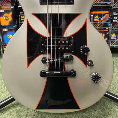 300px-Baritone.jpg