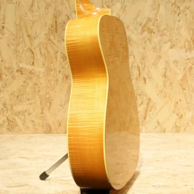 GREVEN F White Lady Flamed Maple image 5