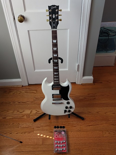  Epiphone SG Standard, Alpine White : Musical Instruments