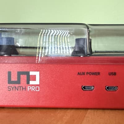 IK Multimedia IK Multimedia UNO Synth Pro Desktop 32-Key Analog Synthesizer with DECKSAVER image 6