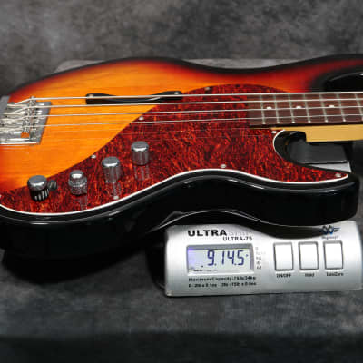 【9034】 Line6 Variax Bass 700 バリアックス ベース 9034】 Line6 Variax Bass 700 バリアックス ベース Line 6 Variax 700