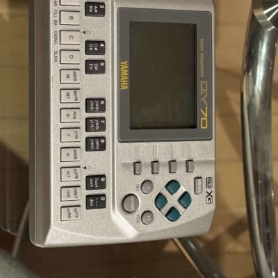 Yamaha QY70 Sequencer