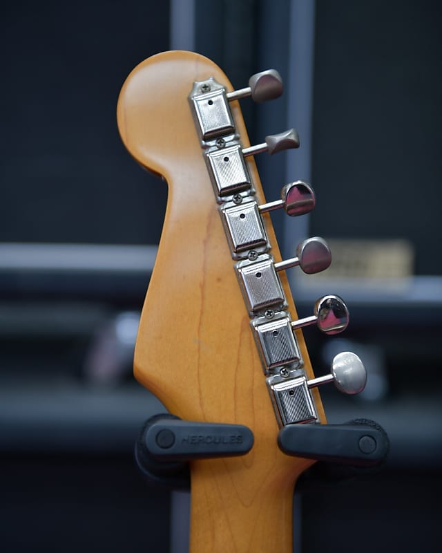 Squier by Fender JV Serial Squier Stratocaster MIJ 1983 Squier by Fender JV Serial Squier Stratocaster MIJ 1983