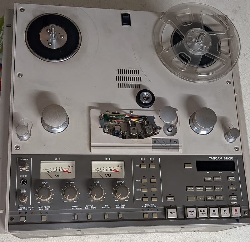 Tascam BR20 1/4 two-track 7.5 / 15ips reel to reel tape machine