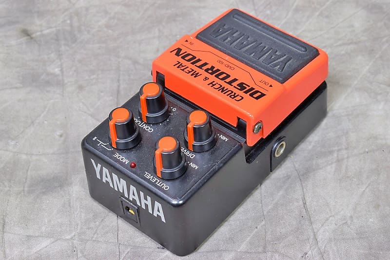 ■YAMAHA CRUNCH L DISTORTION CMD-100 Yamaha CMD-100 Crunch & Metal Distortion Guitar Effect Pedal