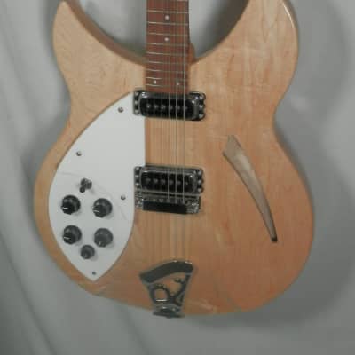 Rickenbacker 330 Lefty Mapleglo Semi-hollow electric guitar with case used Left-Handed Ric 6-string image 8