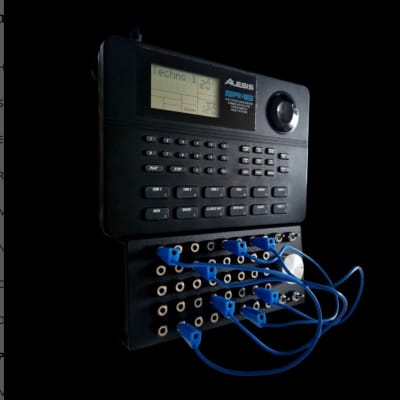 Alesis SR-16 Drum Machine + Patch Bay and Pitch Mod.