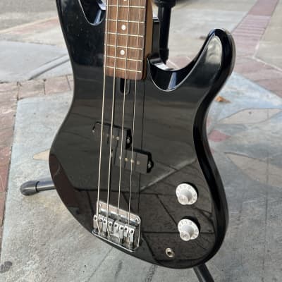 Yamaha RBX300Yamaha RBX300 4-String P Bass | Black for sale