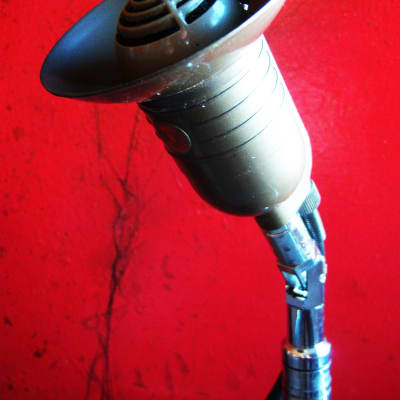 Vintage RARE 1940's RCA MI-6206-G RCA Aero pressure dynamic microphone w baffle, RCA stand & mic manual image 6