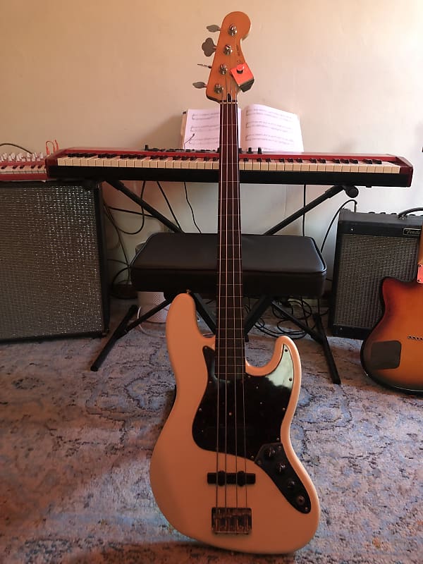 Fender Standard Jazz Bass Fretless 1997 - 2008 | Reverb