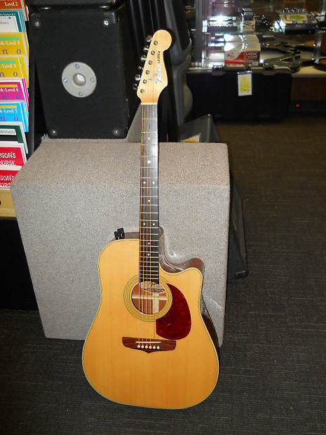 Fender la deals brea acoustic guitar