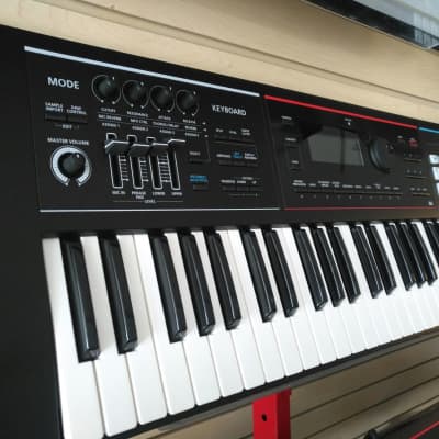 Roland Juno DS61 Synthesizer | Reverb Canada