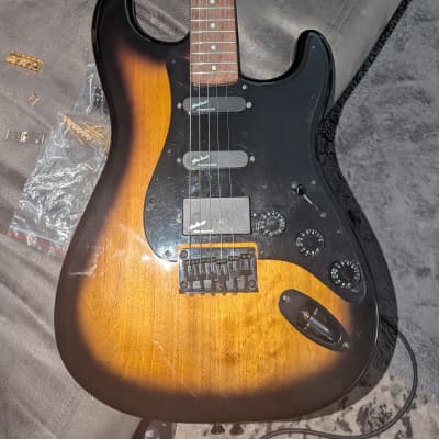 Fender Stratocaster Special w / Factory Humbucker & Coil Tap