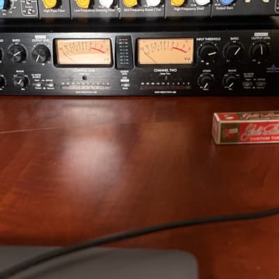 PRO VLA II 2チャンネル オーディオコンプレッサー 712by8UHwkL._UF894,1000_QL80_.jpg