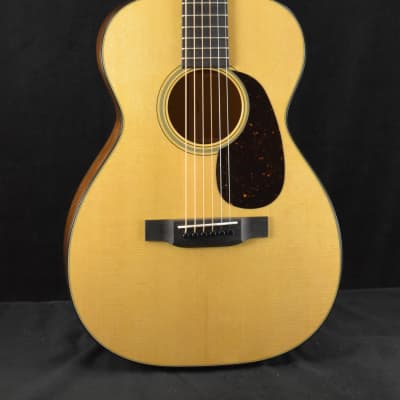 Martin Standard Series 0-18