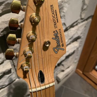 Fender Standard Stratocaster with Maple Fretboard 2006 - 2017 Brown Sunburst image 5