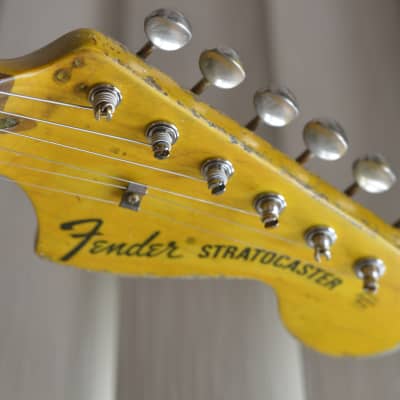 American Fender Stratocaster Relic Nitro Lime Squeezer Green Sparkle SSS-CS 54'S image 19