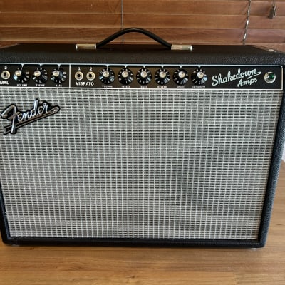 Fender '65 Deluxe Reverb Reissue 22-Watt 1x12 Fender '65 Deluxe Reverb Reissue 22-Watt 1x12