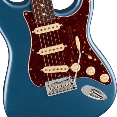 Fender Limited Edition American Professional II Stratocaster Lake Placid Blue, Rosewood Neck image 5