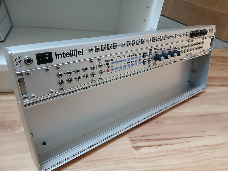 Intellijel 4U 104HP Palette Case