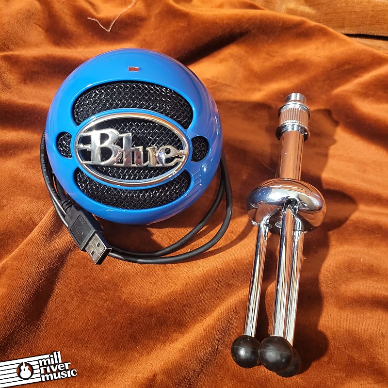 Blue Snowball Desktop Mic w/ Stand Used