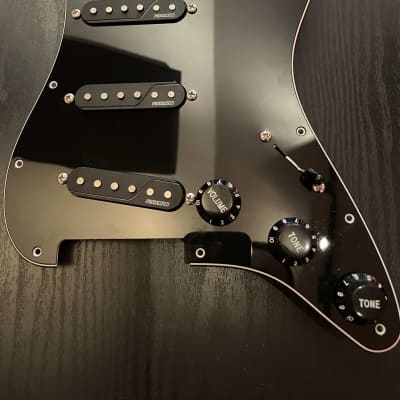 Custom Yngwie Malmsteen Strat Loaded Pickguard DiMarzio HS-3 HS-4 