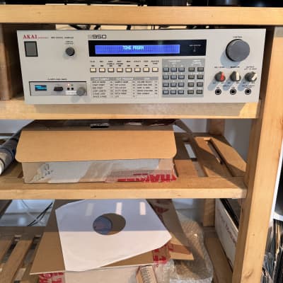 Akai S950 Sampler - VG Condition - Max Memory, Backlit Screen & USB upgrade