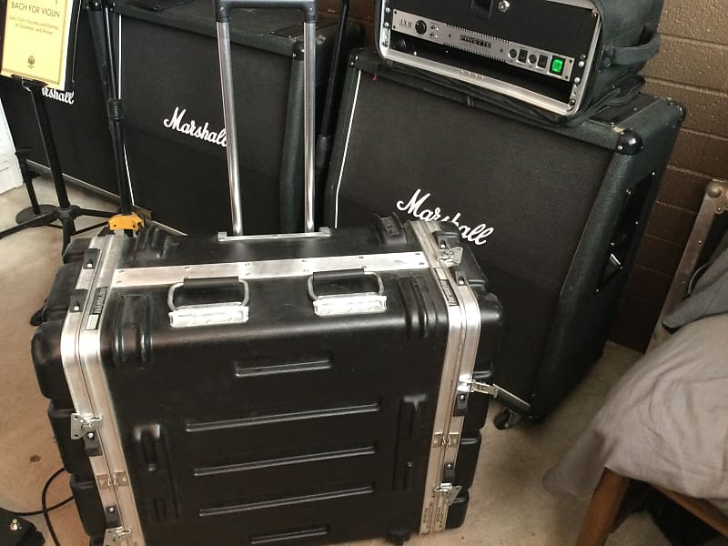 Thermodyne Eight Space Shock Mount Flight Case with Luggage Reverb