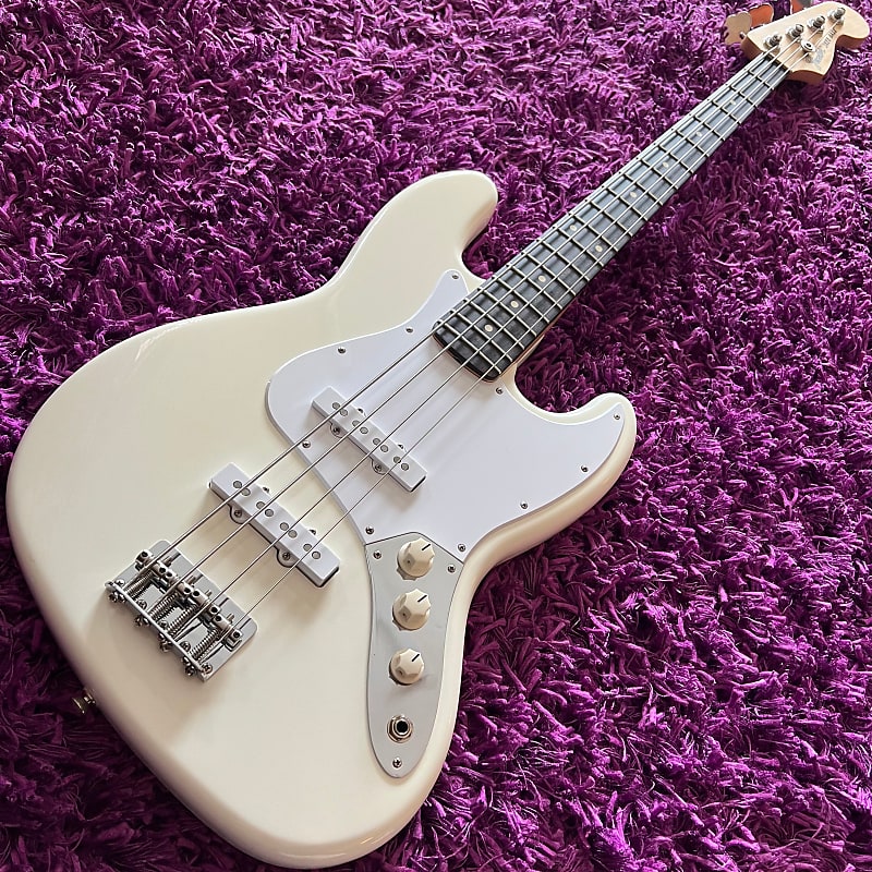 2019 Fender American Performer Jazz Bass Arctic White image 1