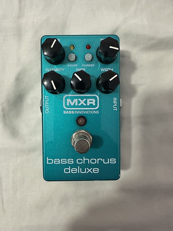 MXR M83 Bass Chorus Deluxe