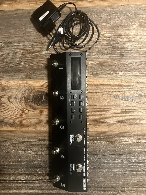Boss ES-5 Effects Switching System