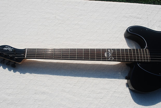 Squier by Fender Avril Lavigne Telecaster Black | Reverb