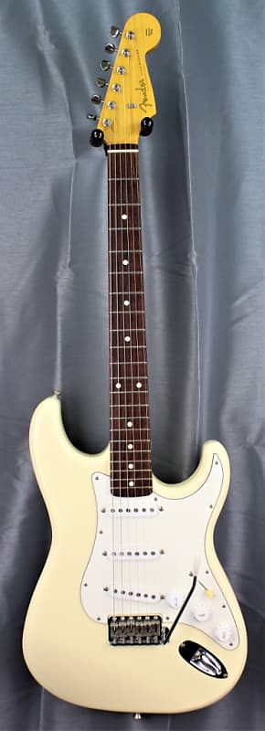 Fender Stratocaster ST'62-US Medium Scale 2009 VWhite 'rare' japan import image 1