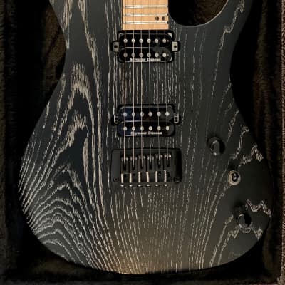 Acacia Hades Pro 6 Weathered Satin Black Finish Guitar w/Duncan Distortion PU's & Hard Case image 2
