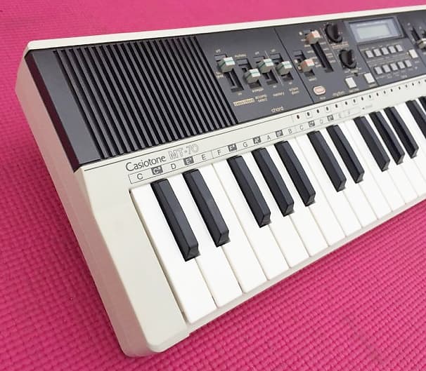 Casio Casiotone MT-70 Vintage Synthesizer Keyboard