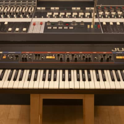 Roland Juno-6 Synthesizer - with MIDI IN