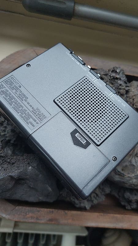 Sony WM-R55 – Revised – New Belt – With Original Soft Case