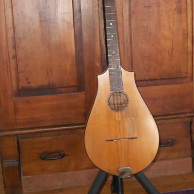 1930s Regal Octofone Octave Mandolin