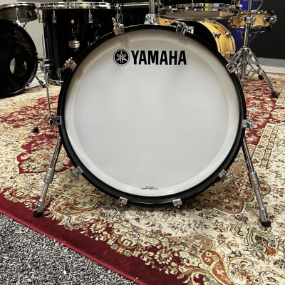Yamaha 3pc Absolute Hybrid Maple Pure Black Drum Set image 4