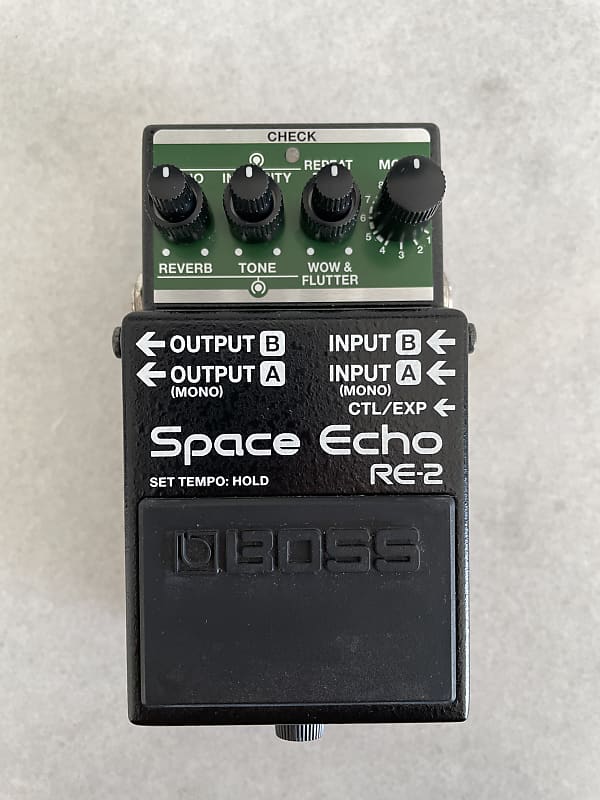 Boss RE-2 Space Echo 2022 - Present - Black / Green | Reverb