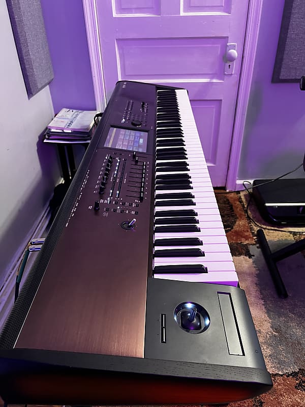 Korg Kronos LS 88 Workstation 2010s - Maroon