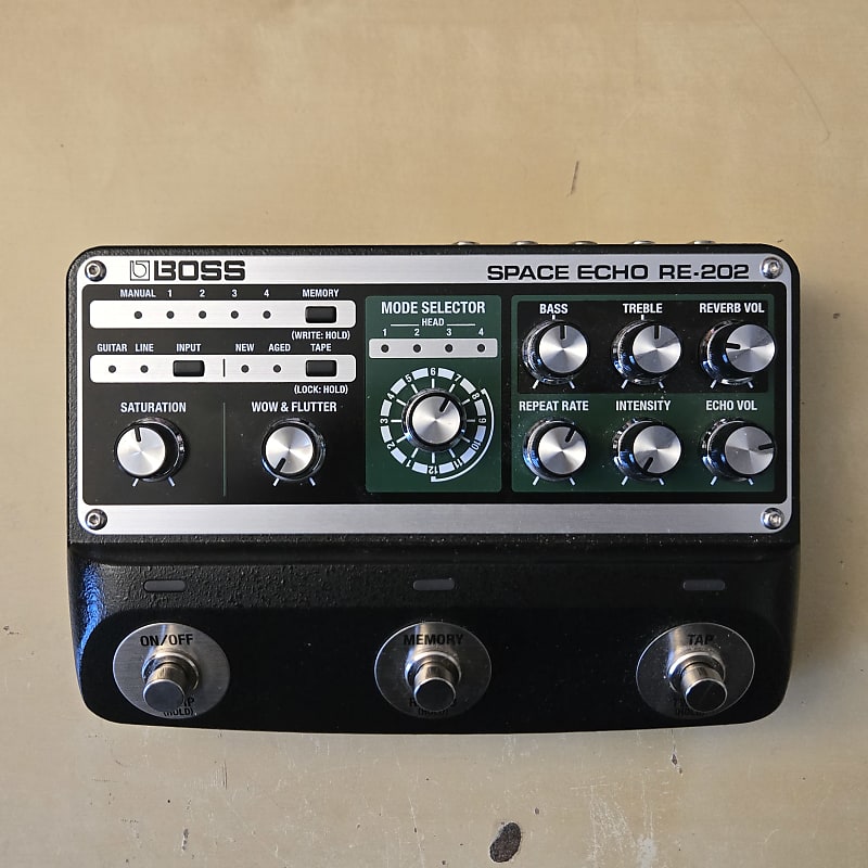 Boss RE-202 Space Echo