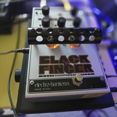 Electro-Harmonix Black Finger Compressor | Reverb Canada