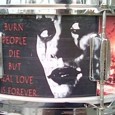 Assaulted Battery MURDER OF CROW 14" snare w/The Crow themed custom graphix image 9